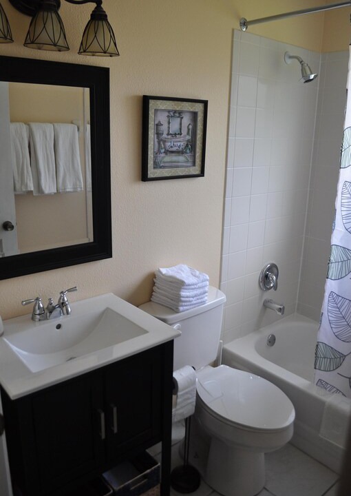 Photo of Bathroom in Hillcrest Estates