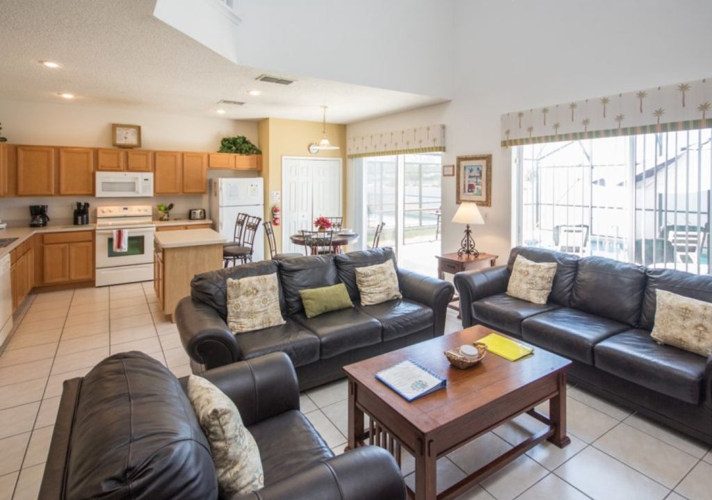 Photo of Livingroom in Seasons