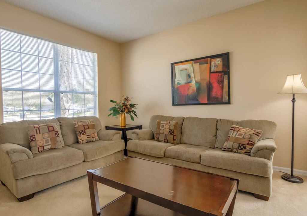 Photo of Livingroom in Seasons