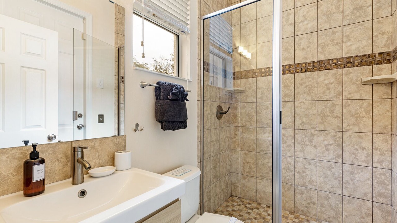 Photo of Bathroom in Windwood Bay