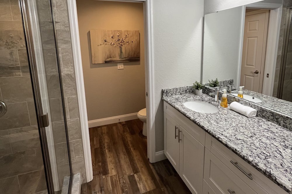 Photo of Bathroom in Bartow