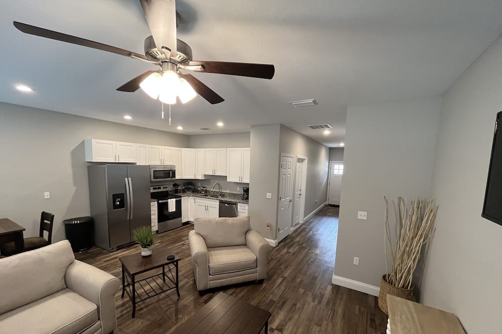 Photo of Livingroom in Bartow