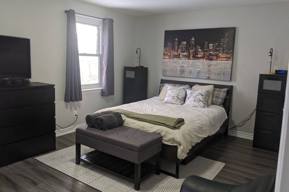 Photo of Bedroom in Newmarket