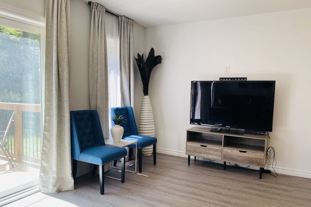 Photo of Livingroom in Kitchener