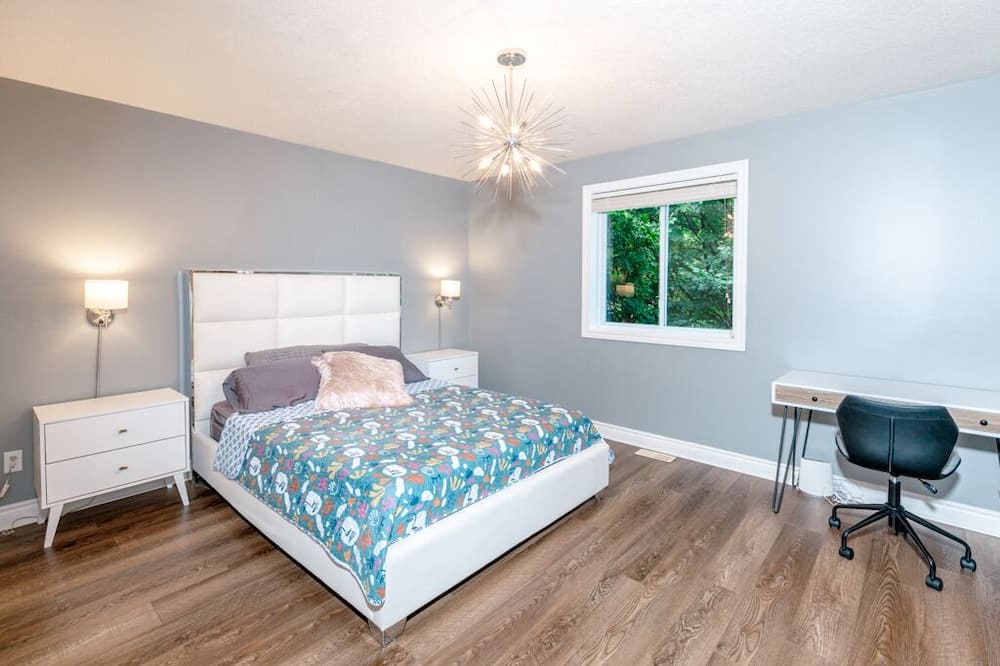 Photo of Bedroom in Wasaga Beach