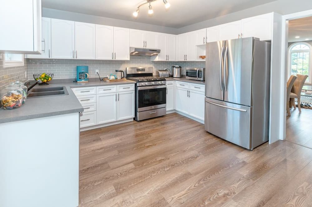 Photo of Kitchen in Wasaga Beach