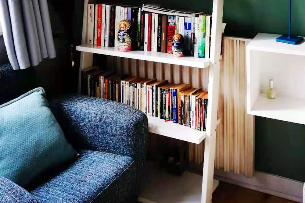 Photo of Livingroom in 19th Arrondissement