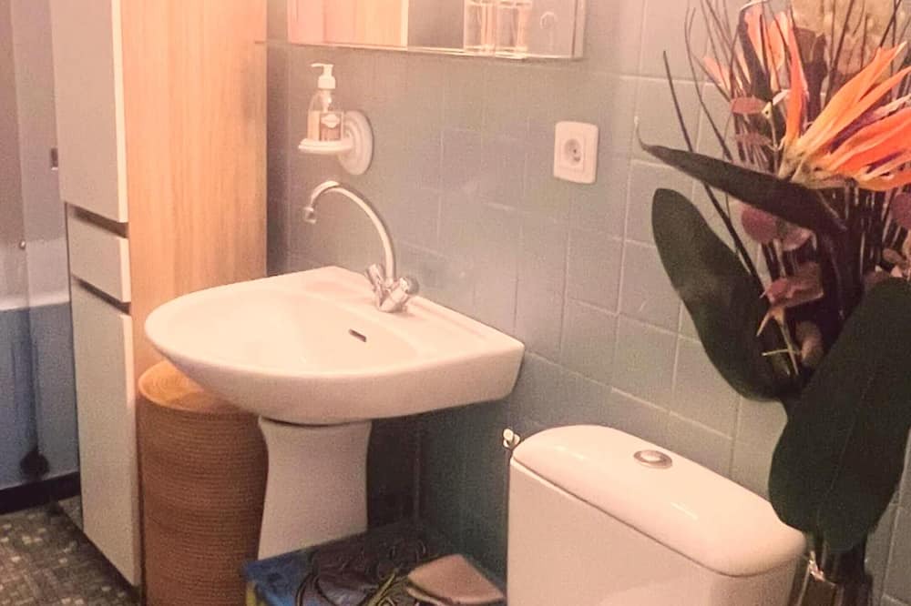 Photo of Bathroom in 19th Arrondissement