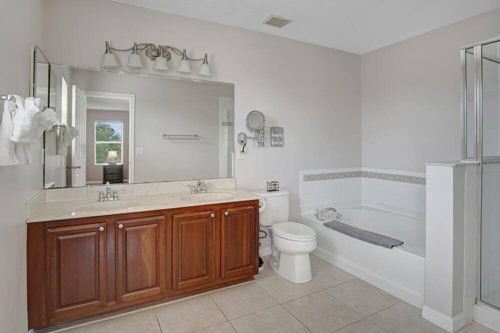 Photo of Bathroom in Tuscan Ridge