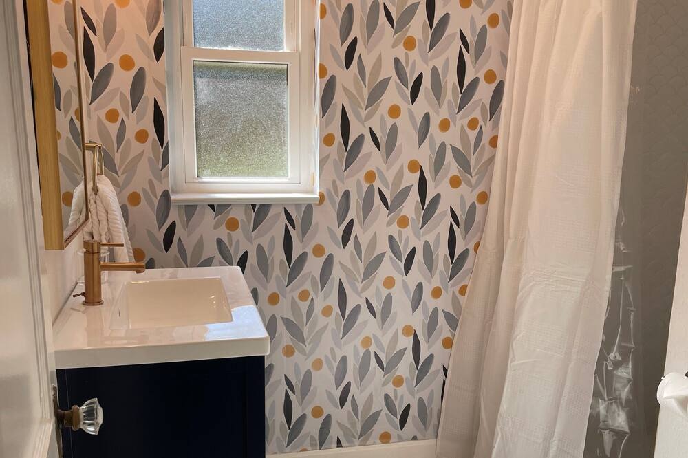 Photo of Bathroom in Lakewood