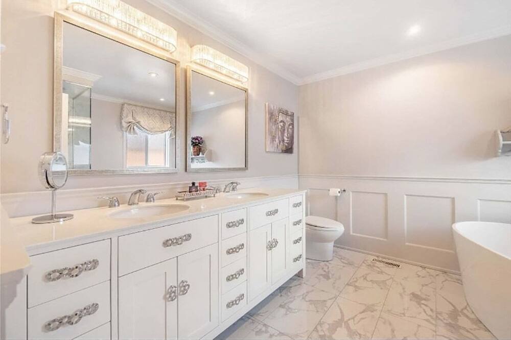 Photo of Bathroom in Aurora