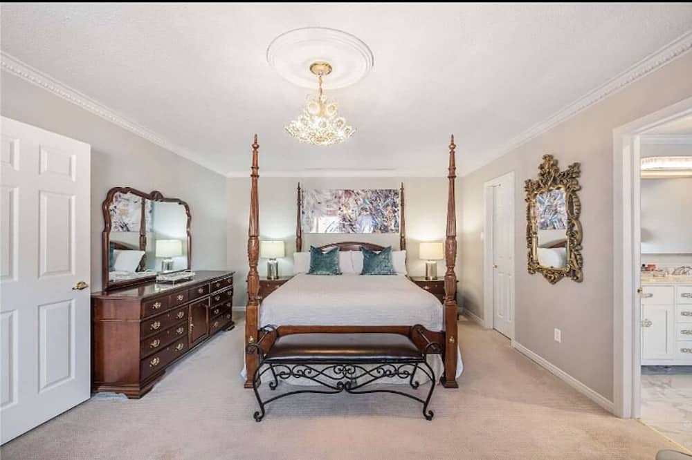 Photo of Bedroom in Aurora
