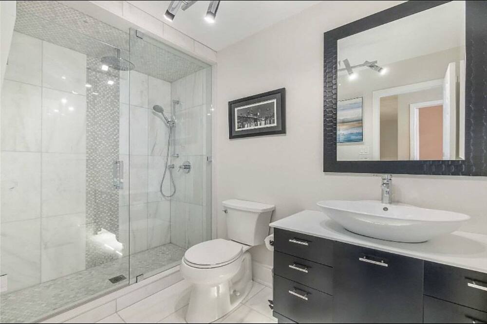Photo of Bathroom in Aurora