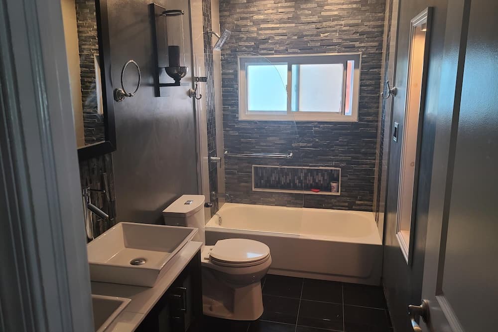 Photo of Bathroom in Willingboro
