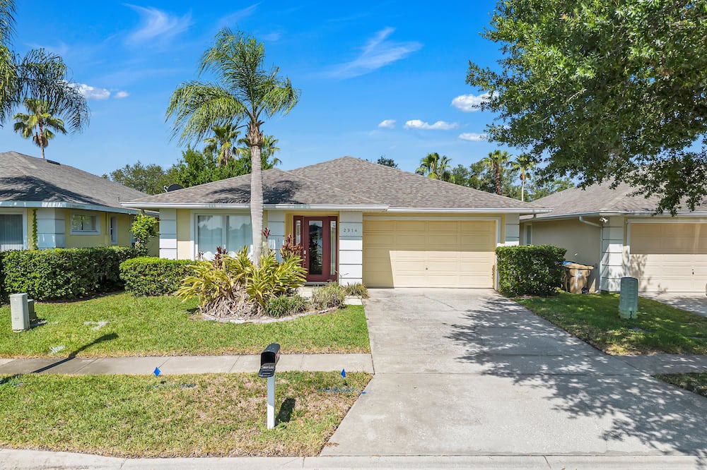 Photo of Outdoor in Sunset Lakes