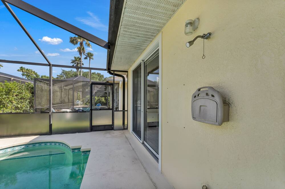 Photo of Outdoor in Sunset Lakes
