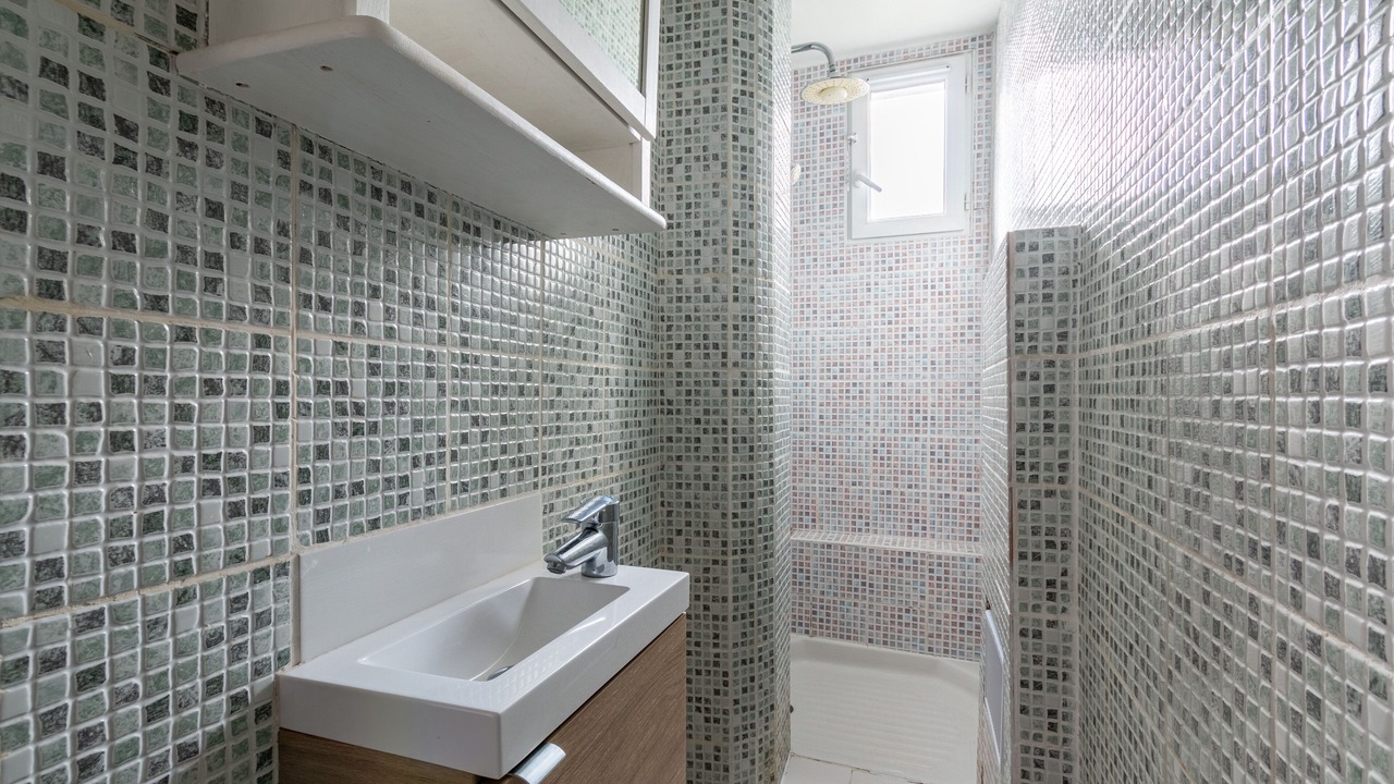 Photo of Bathroom in Sevres