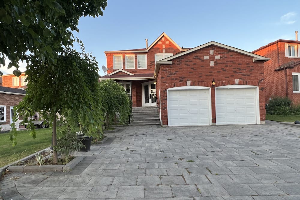 Photo of Outdoor in Scarborough