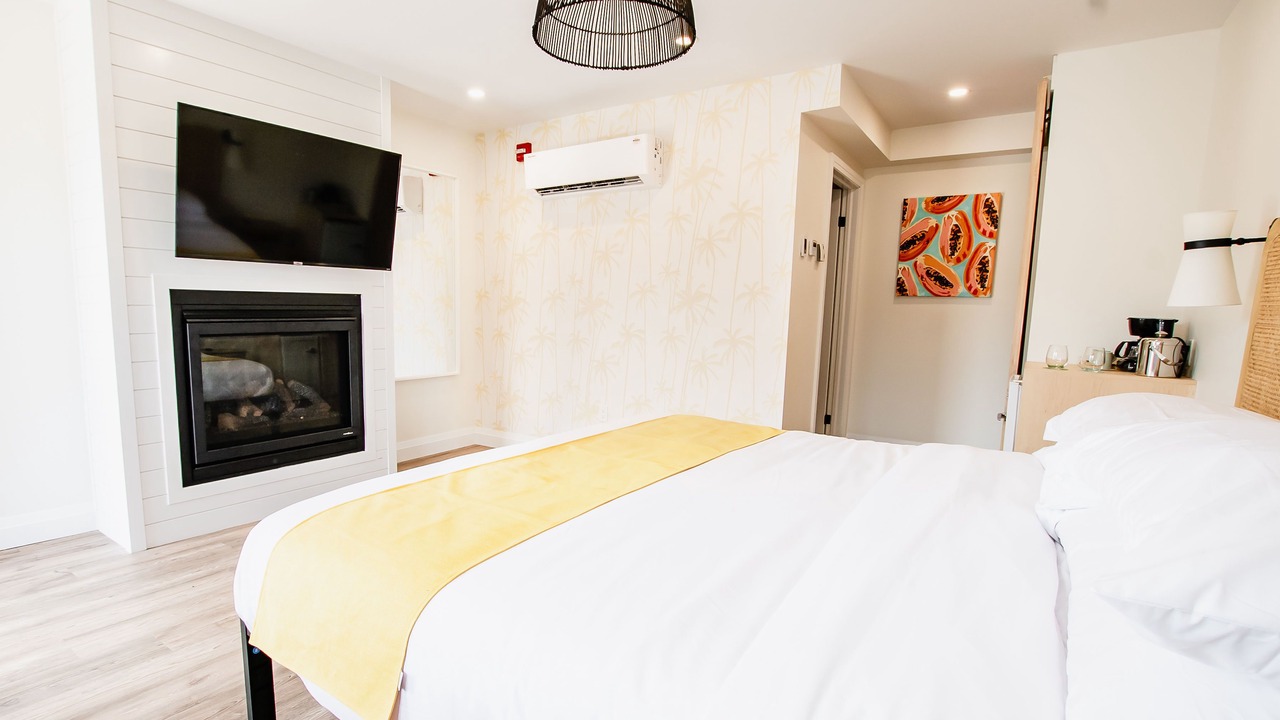 Photo of Bedroom in Grand Bend
