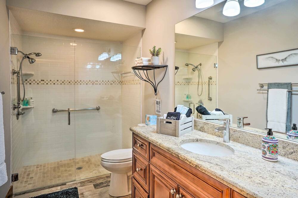 Photo of Bathroom in Valrico