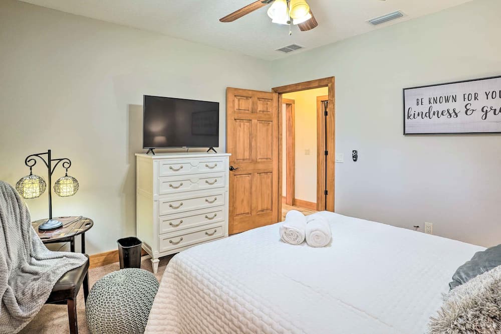 Photo of Bedroom in Valrico