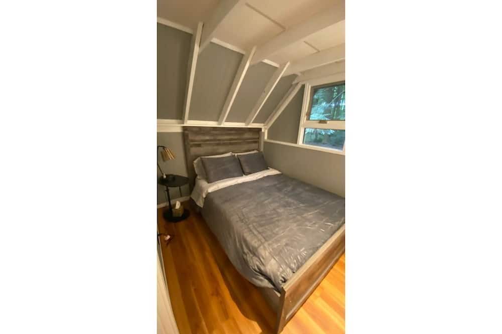 Photo of Bedroom in Innisfil