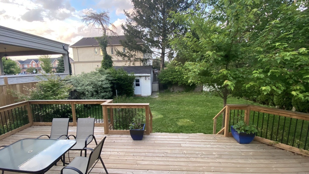 Photo of Outdoor in Lakeview