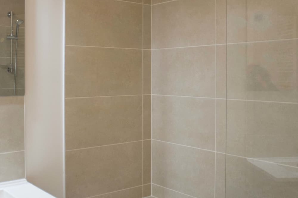 Photo of Bathroom in Saint-Ouen