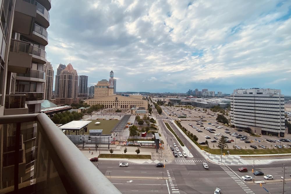 Photo of Patio Balcony in Downtown Mississauga