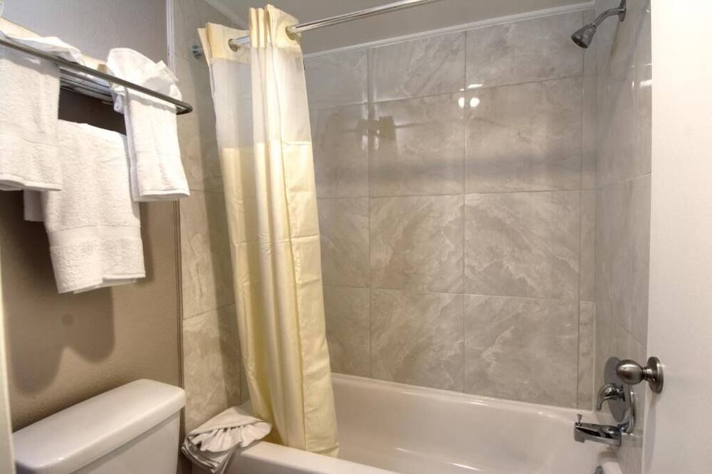 Photo of Bathroom in June Park