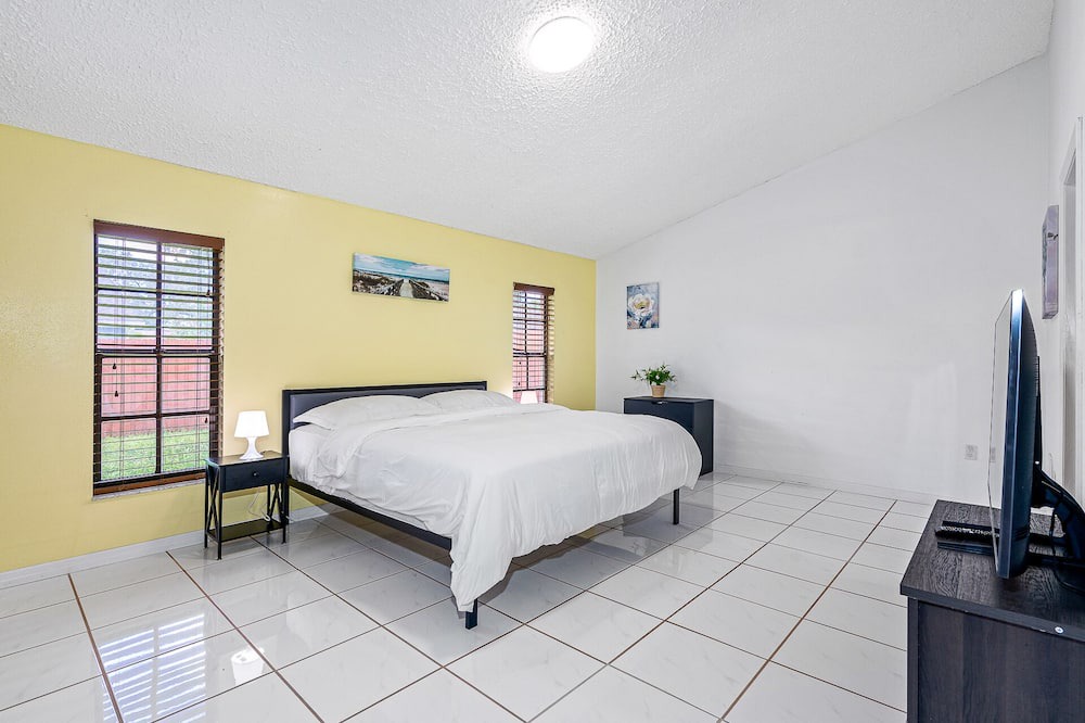 Photo of Bedroom in Carrollwood
