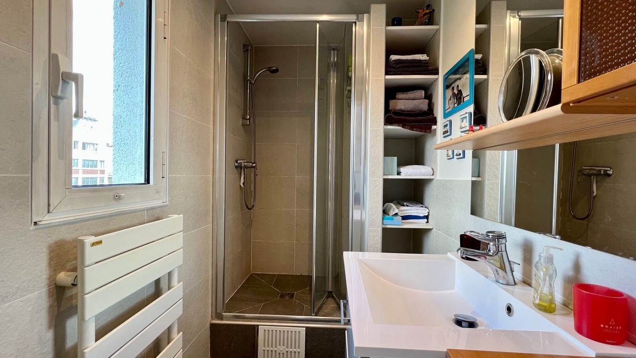 Photo of Bathroom in Hopital Saint-Louis