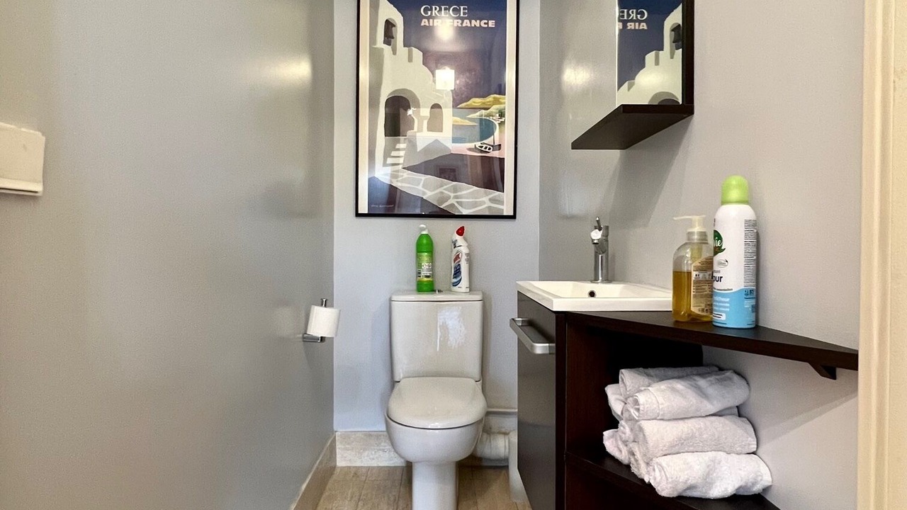 Photo of Bathroom in Hopital Saint-Louis
