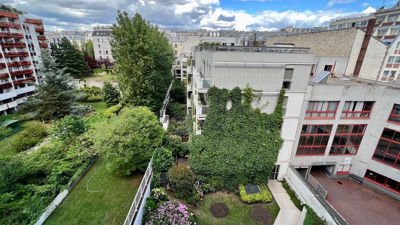 Photo of Outdoor in Hopital Saint-Louis