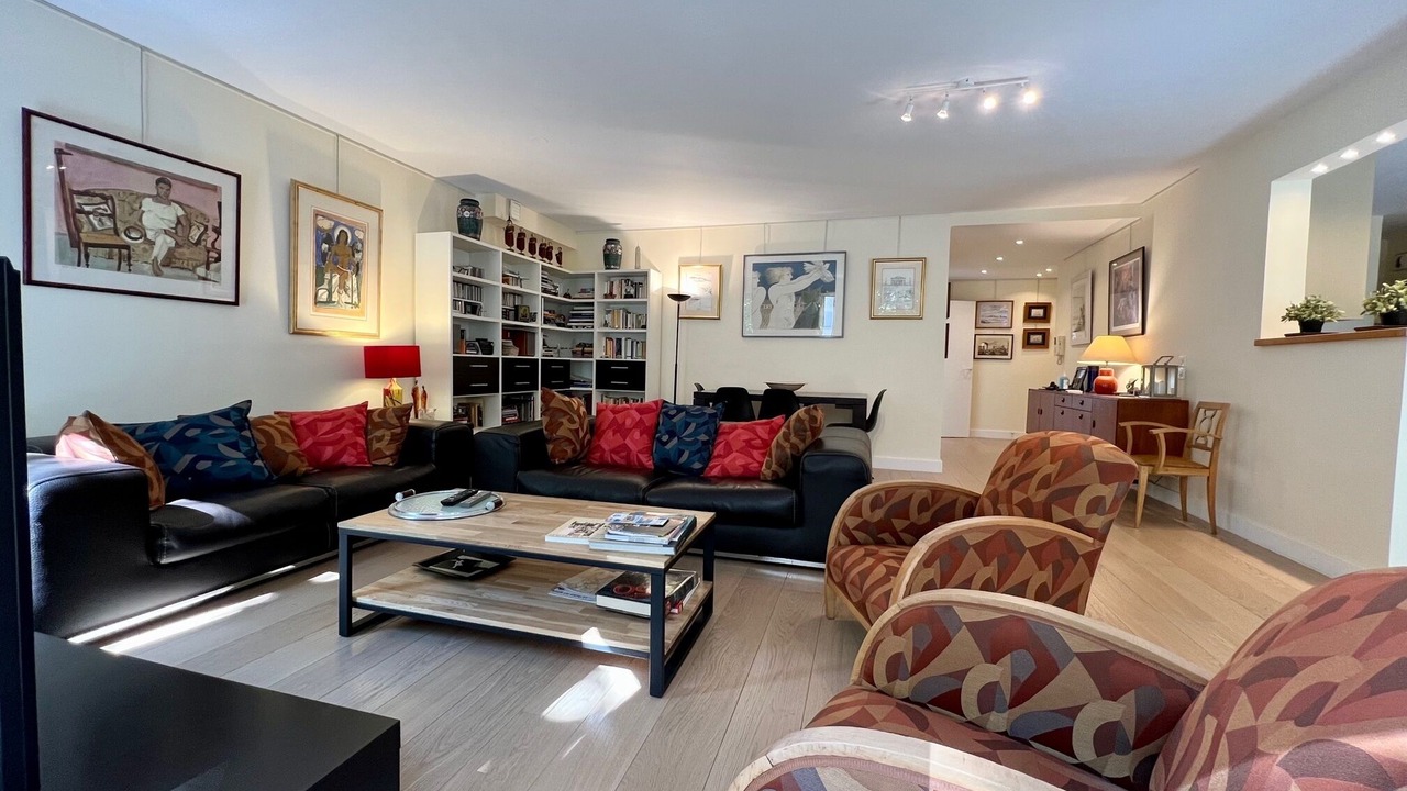 Photo of Livingroom in Hopital Saint-Louis