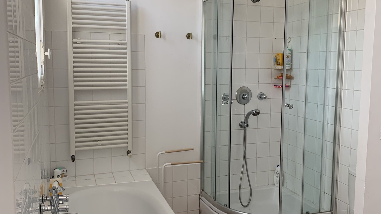Photo of Bathroom in Issy-les-Moulineaux