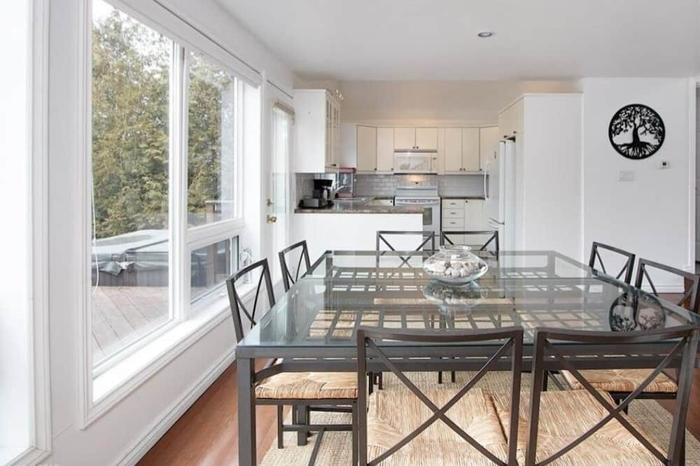 Photo of Bedroom in Ashfield-Colborne-Wawanosh
