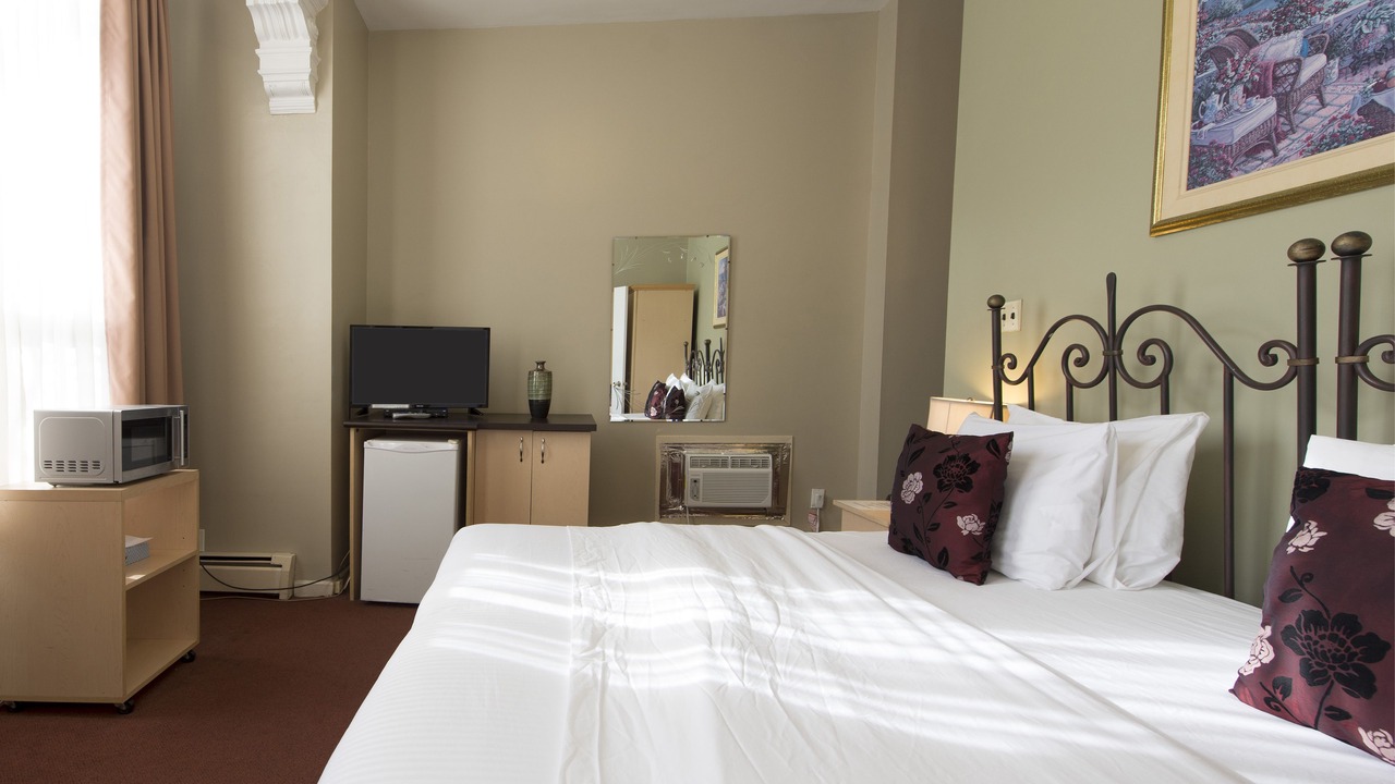 Photo of Bedroom in Church and Wellesley