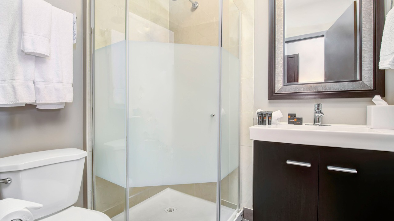 Photo of Bathroom in Willowdale