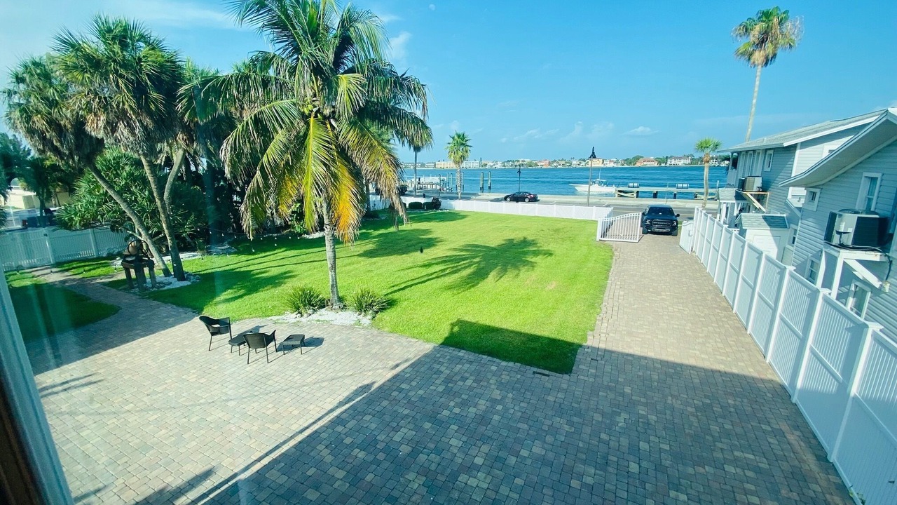 Photo of Outdoor in Pass-a-Grille Historic District