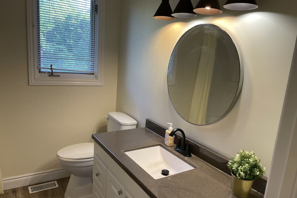 Photo of Bathroom in Huron-Kinloss
