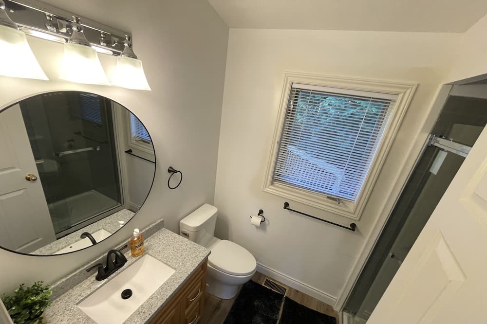 Photo of Bathroom in Huron-Kinloss