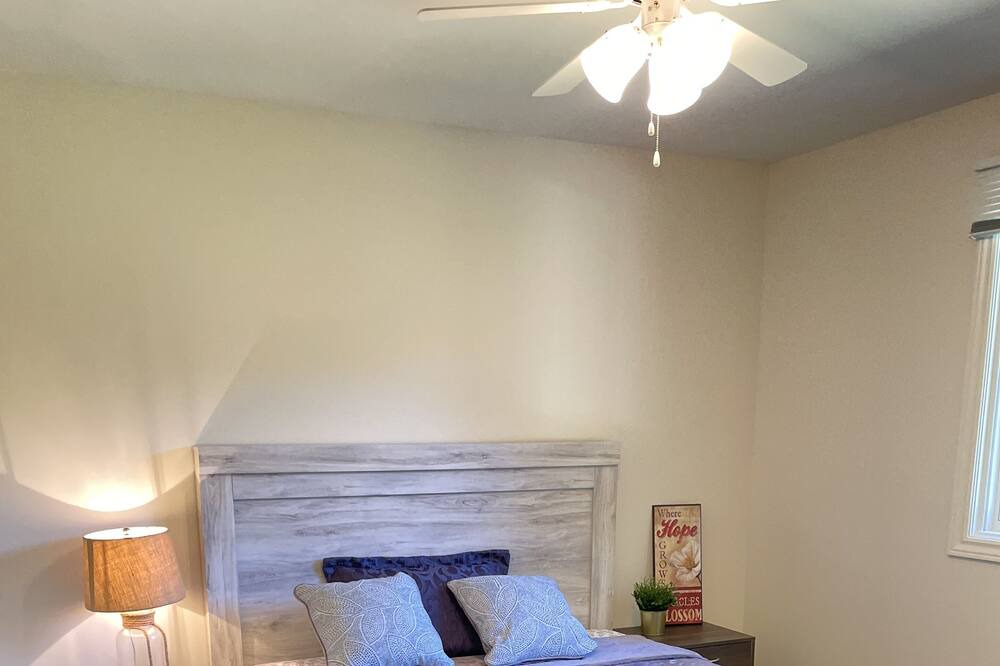 Photo of Bedroom in Huron-Kinloss