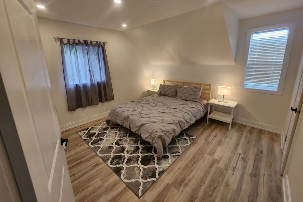 Photo of Bedroom in Innisfil