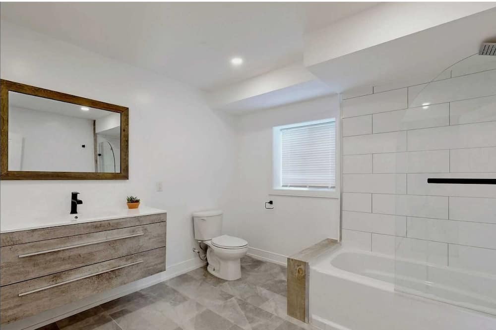 Photo of Bathroom in Innisfil
