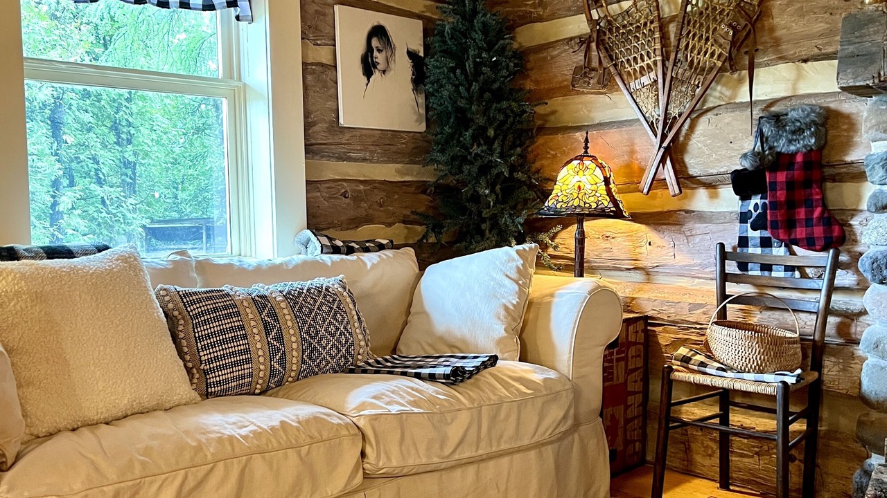 Photo of Livingroom in Northern Bruce Peninsula