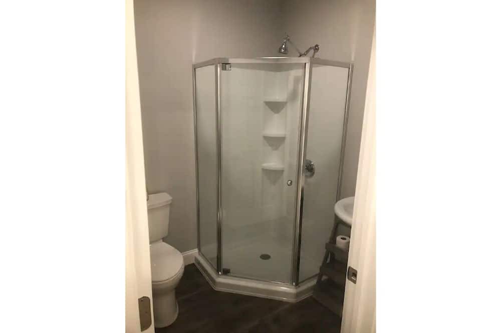 Photo of Bathroom in Hyde Park