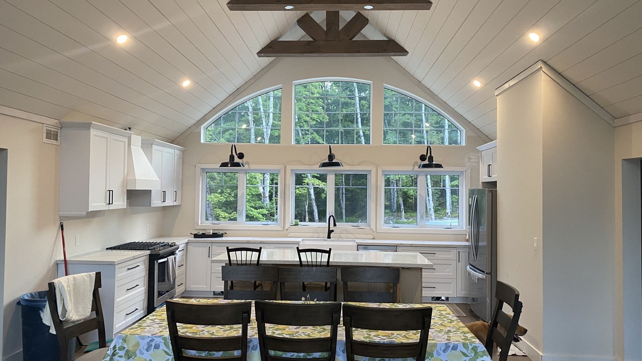 Photo of Kitchen in Unorganized Centre Parry Sound