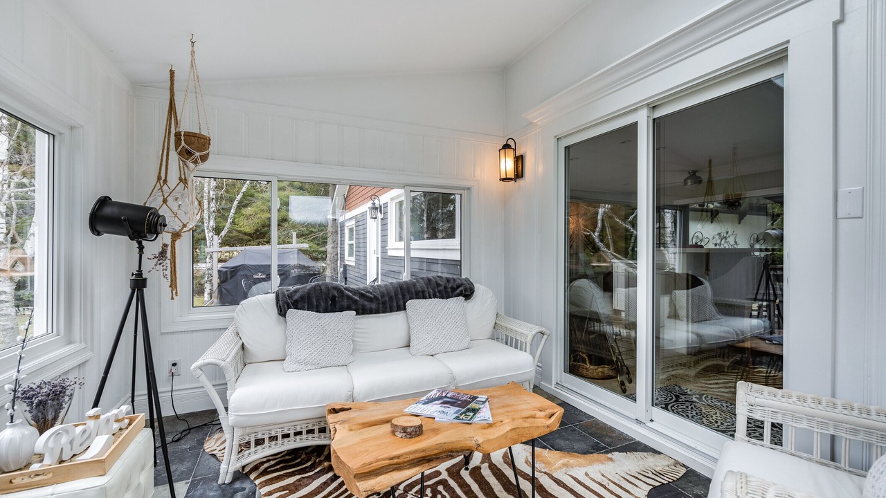 Photo of Livingroom in Milton