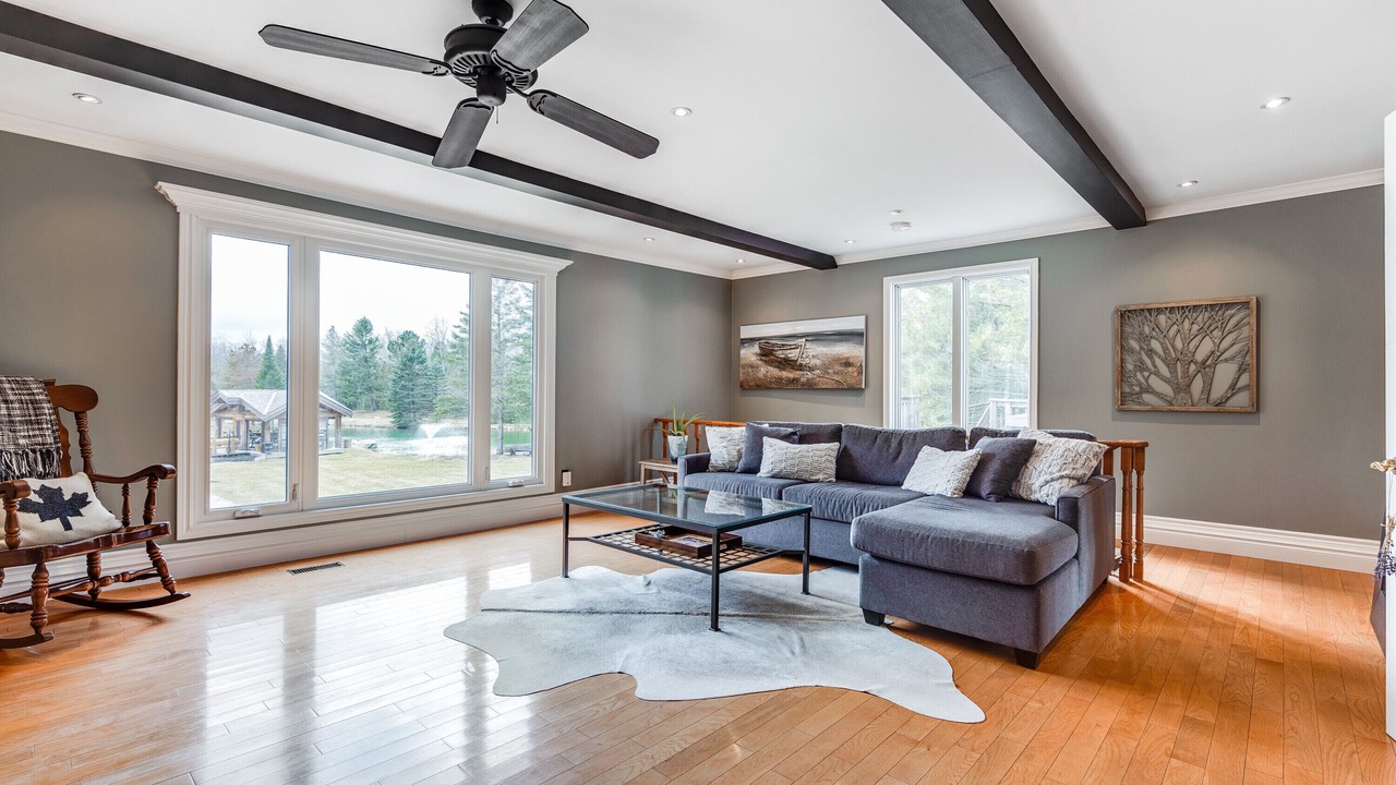 Photo of Livingroom in Milton